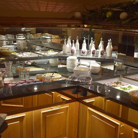 Akzent Hotel Goldner Hirsch Kamenz Extérieur photo