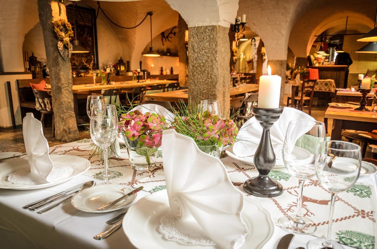 Akzent Hotel Goldner Hirsch Kamenz Extérieur photo