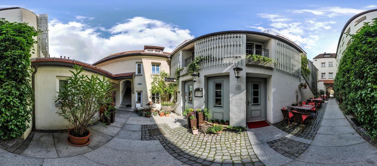 Akzent Hotel Goldner Hirsch Kamenz Extérieur photo